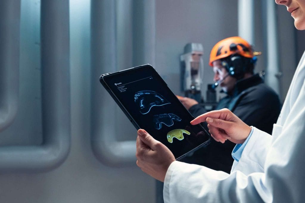 DER HÖHEN-ARBEITSSCHUTZ­­HELM MIT MIPS-TECHNOLOGIE