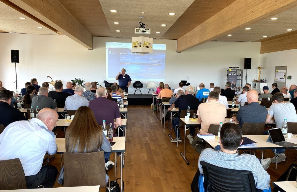 Teilnehmende beim Safety Kongress des AST Safety Summit 2026 im CAMPUS M.